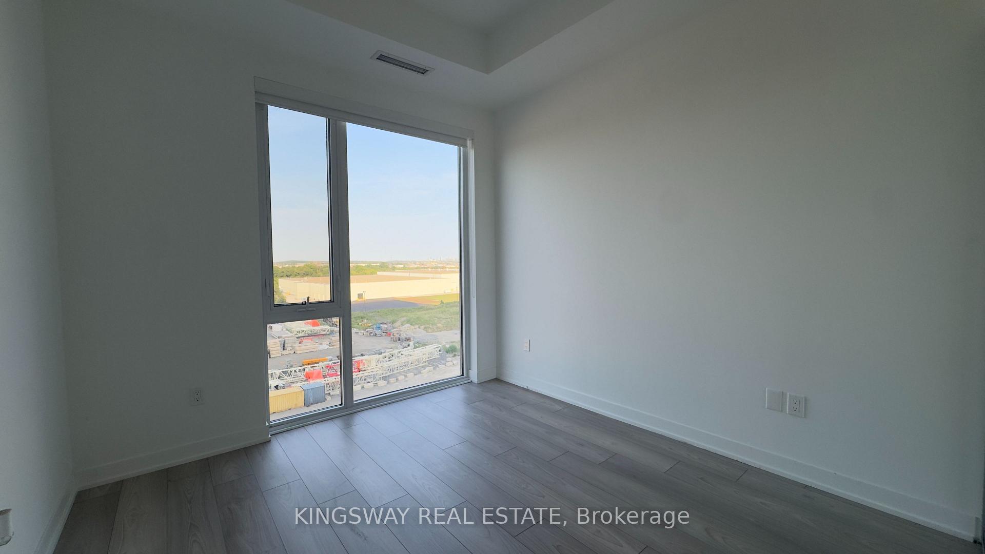 Photo 4 of Unit 610, 474 Caldari Road, Vaughan, Concord — HOMEH