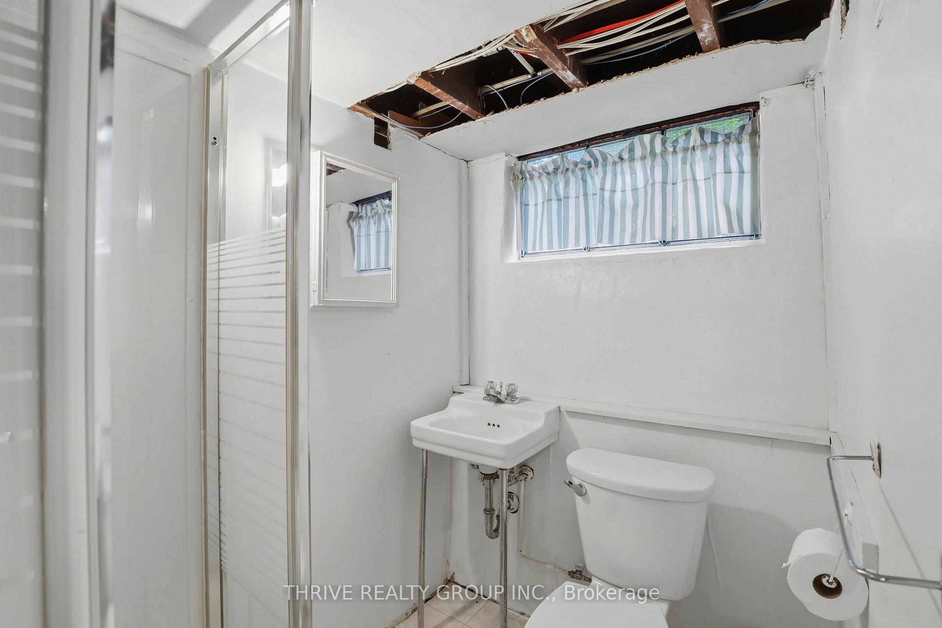 Photo 25 of 16 Clenray Place, London, East B — HOMEH