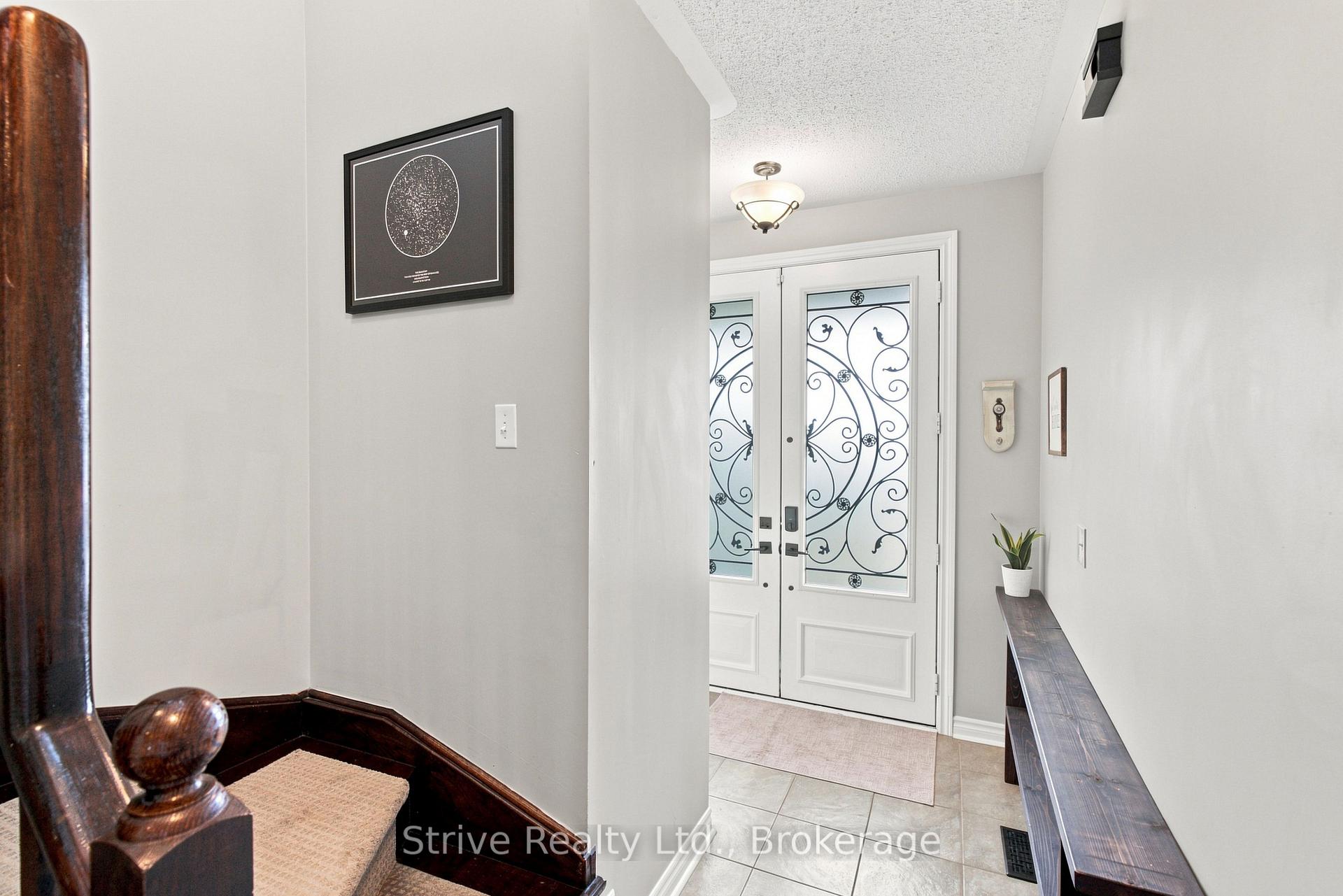 Photo 4 of 28 Woolacott Lane, Clarington, Bowmanville — HOMEH