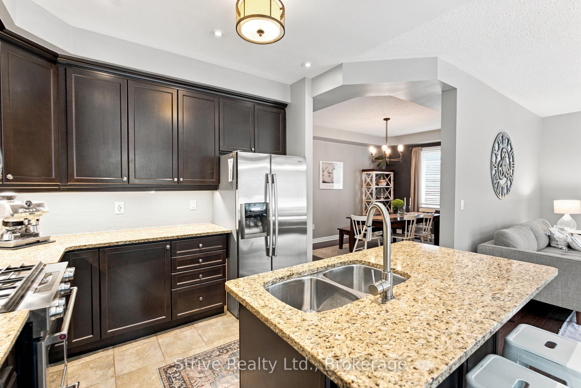 Photo 9 of 28 Woolacott Lane, Clarington, Bowmanville — HOMEH