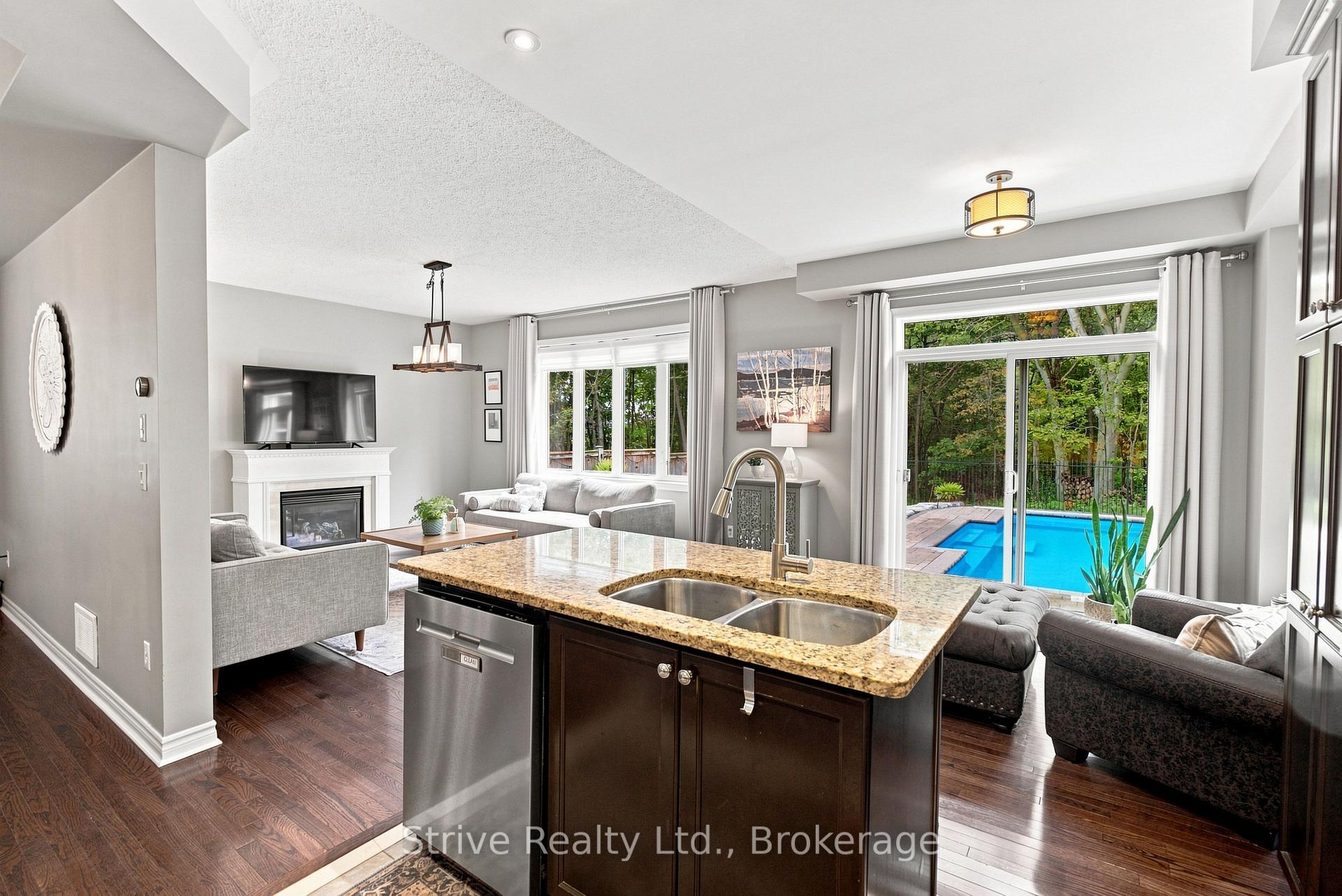 Photo 10 of 28 Woolacott Lane, Clarington, Bowmanville — HOMEH