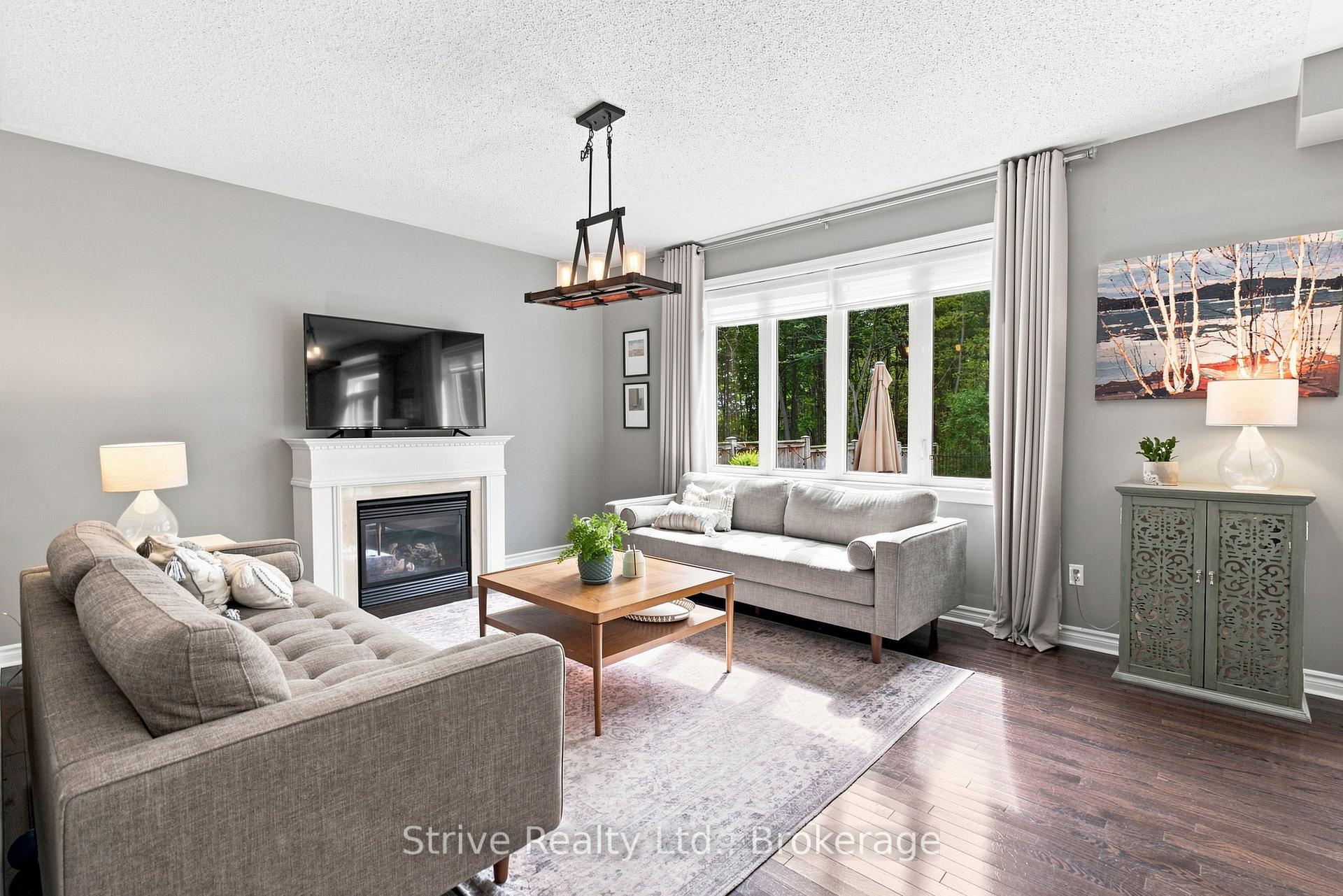 Photo 13 of 28 Woolacott Lane, Clarington, Bowmanville — HOMEH