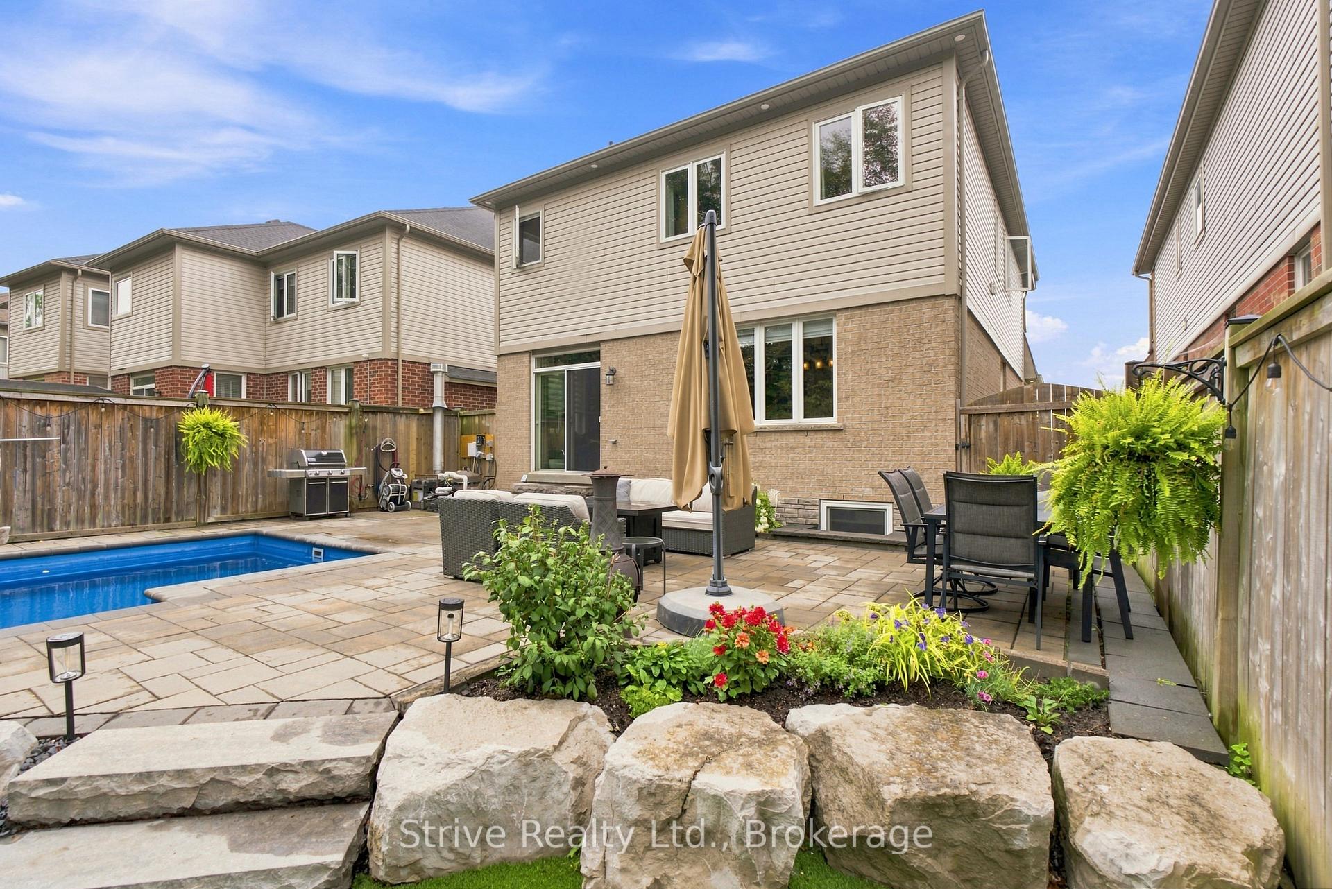 Photo 38 of 28 Woolacott Lane, Clarington, Bowmanville — HOMEH