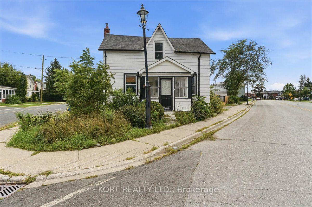 Front of 145 Front Street N