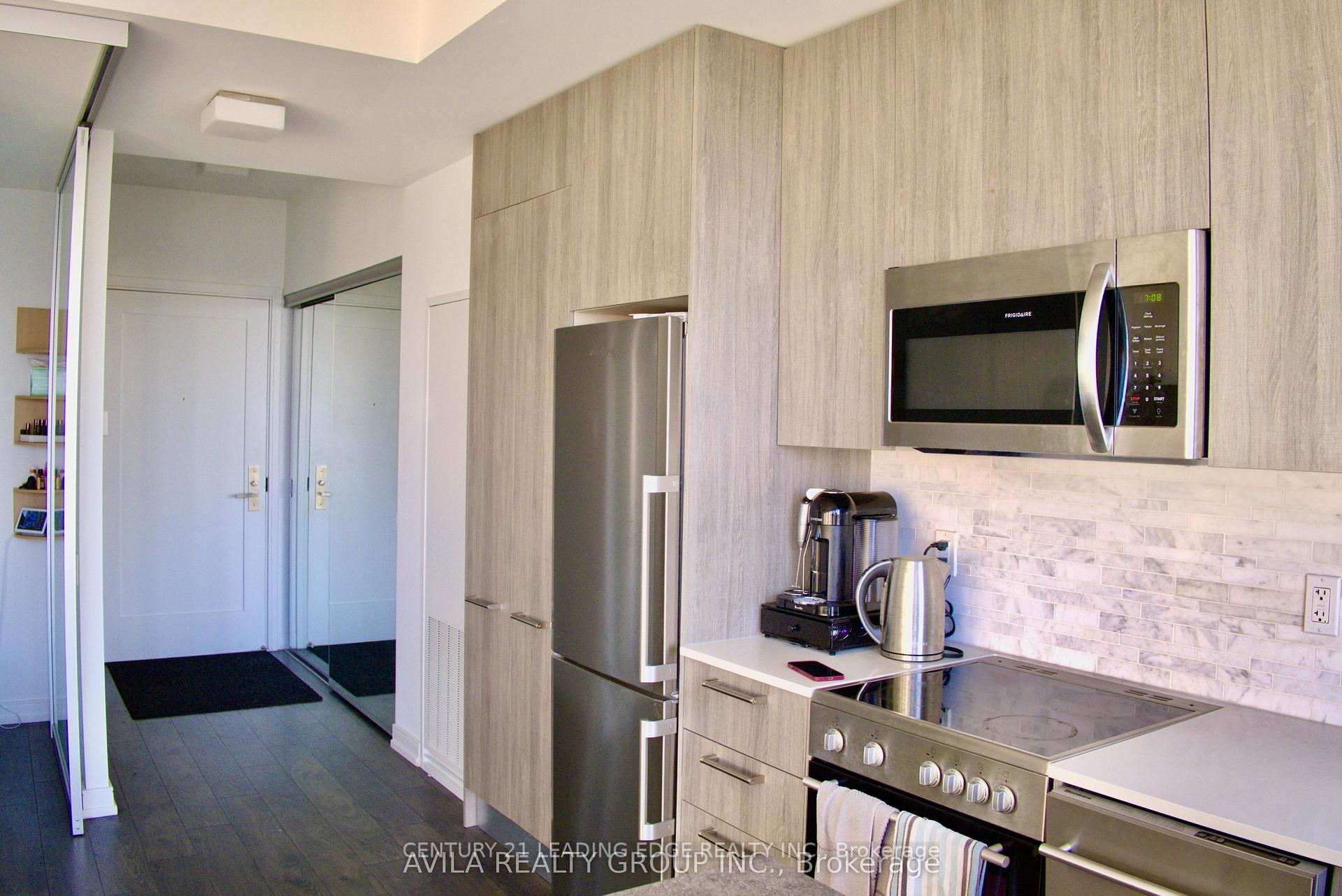 Photo 4 of Unit 3208, 28 Wellesley Street E, Toronto, Church-Yonge Corridor — HOMEH