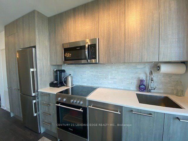 Photo 8 of Unit 3208, 28 Wellesley Street E, Toronto, Church-Yonge Corridor — HOMEH