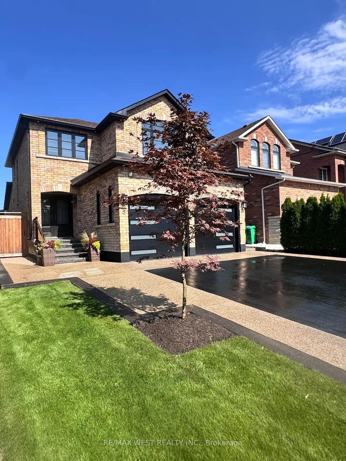 Photo 2 of 4 Gray Park, Caledon, Bolton West — HOMEH