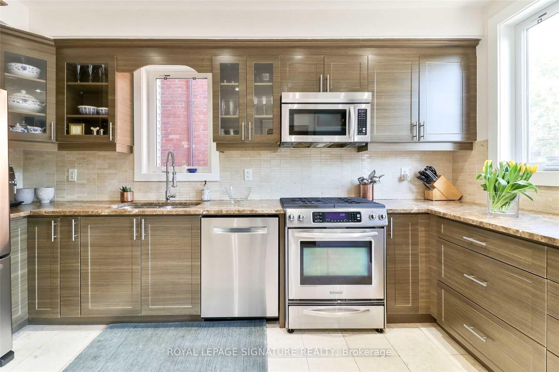 Photo 15 of 157 Northcliffe Boulevard, Toronto, Oakwood Village — HOMEH