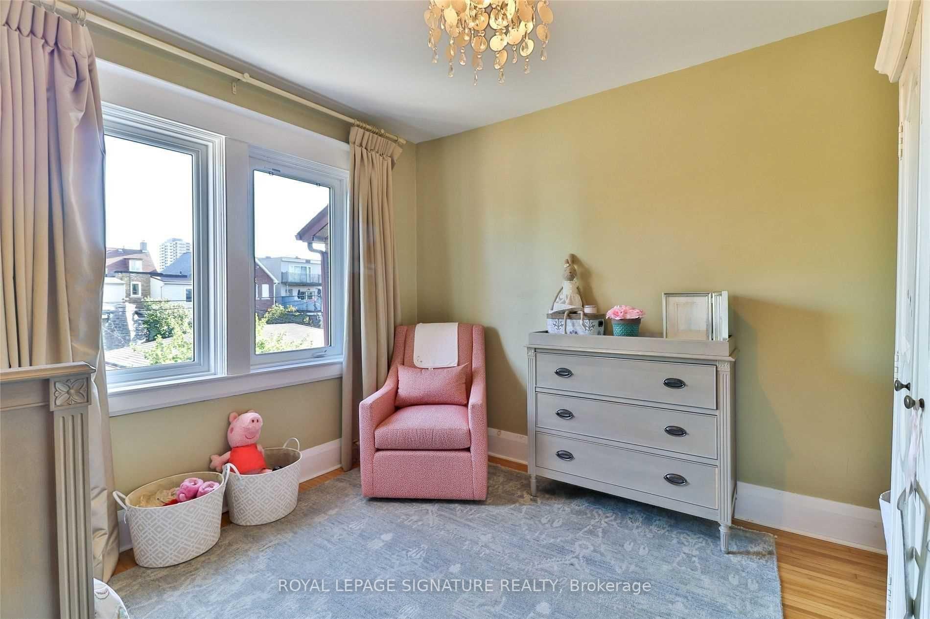 Photo 26 of 157 Northcliffe Boulevard, Toronto, Oakwood Village — HOMEH