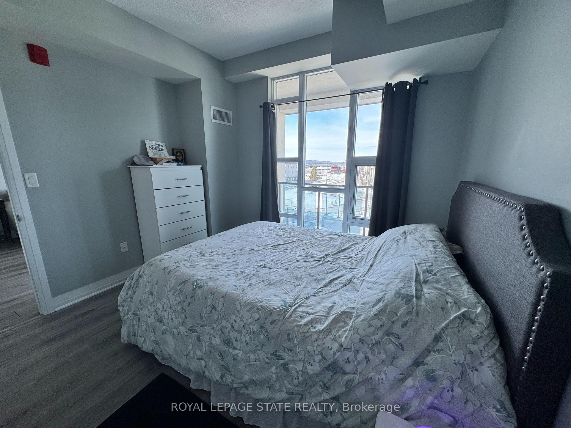Photo 13 of Unit 404, 10 Concord Place, Grimsby, Grimsby Beach — HOMEH