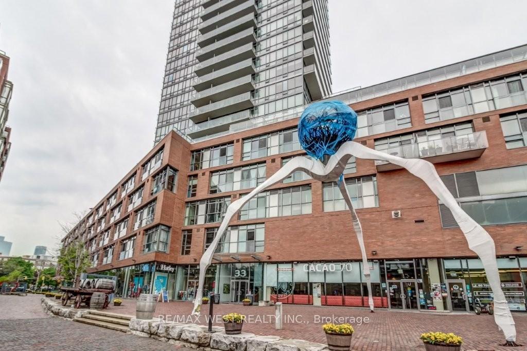 Photo 2 of Unit 1604, 33 Mill Street, Toronto, Waterfront Communities — HOMEH