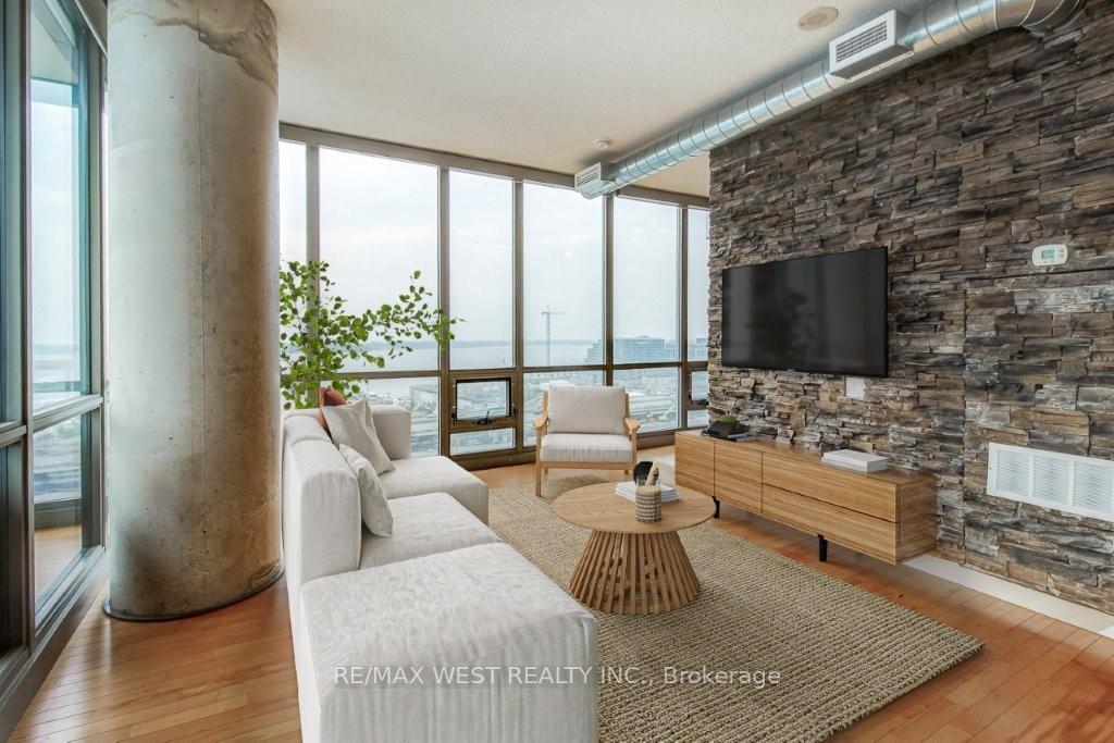 Photo 10 of Unit 1604, 33 Mill Street, Toronto, Waterfront Communities — HOMEH