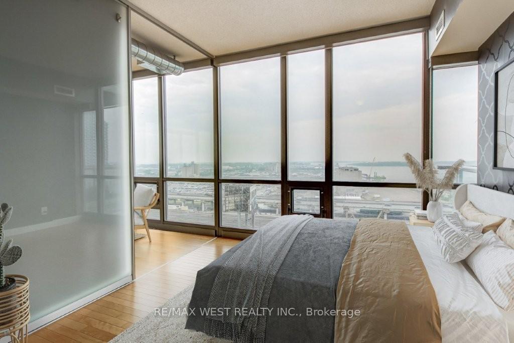 Photo 12 of Unit 1604, 33 Mill Street, Toronto, Waterfront Communities — HOMEH