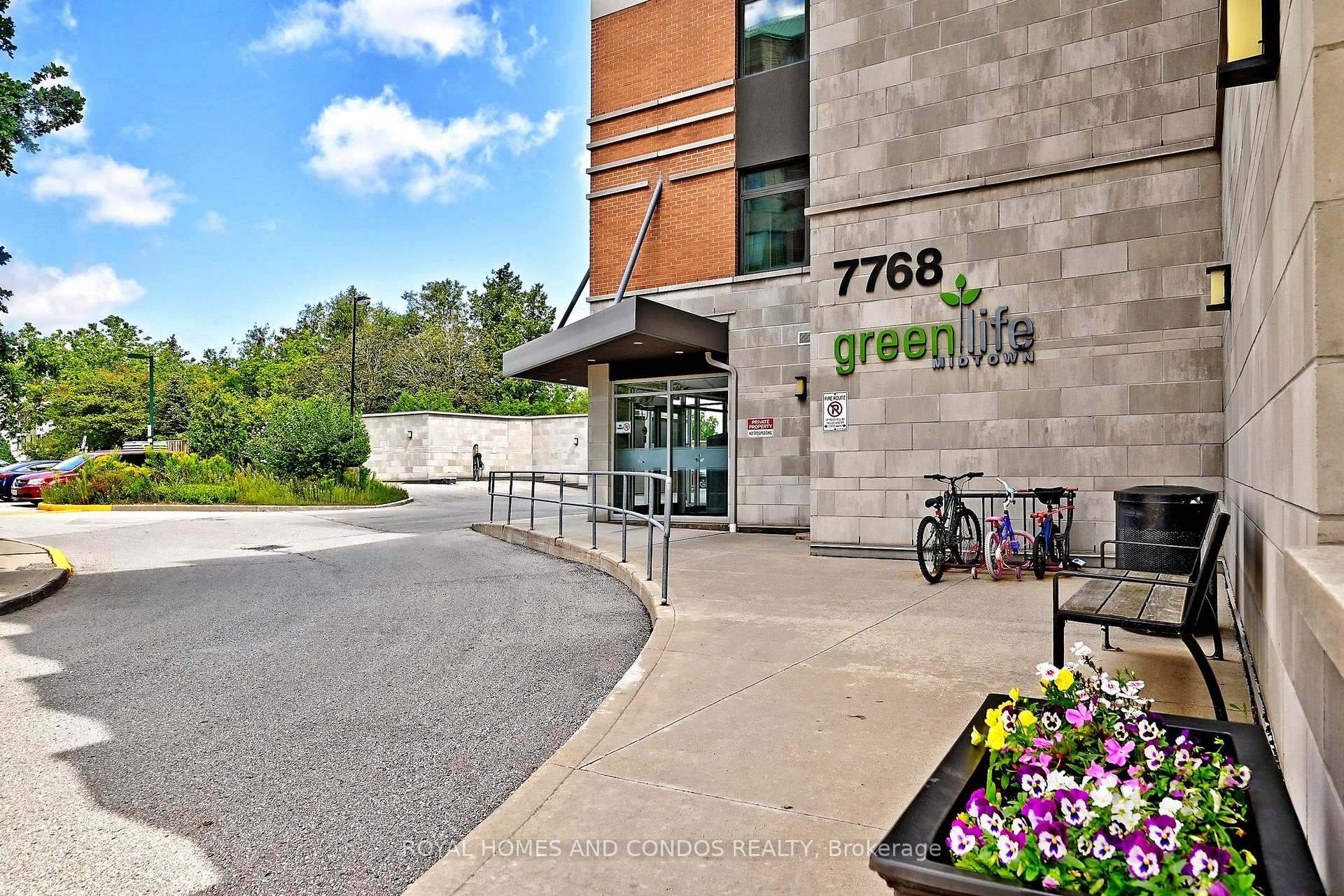 Photo 2 of Unit 203, 7768 Kennedy Road, Markham, Milliken Mills West — HOMEH