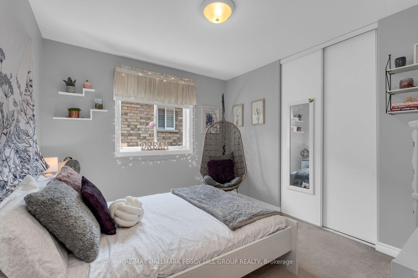 Photo 17 of 43 Nicklaus Drive, Barrie, East Bayfield — HOMEH