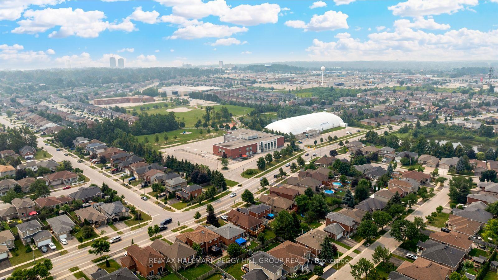 Photo 35 of 43 Nicklaus Drive, Barrie, East Bayfield — HOMEH