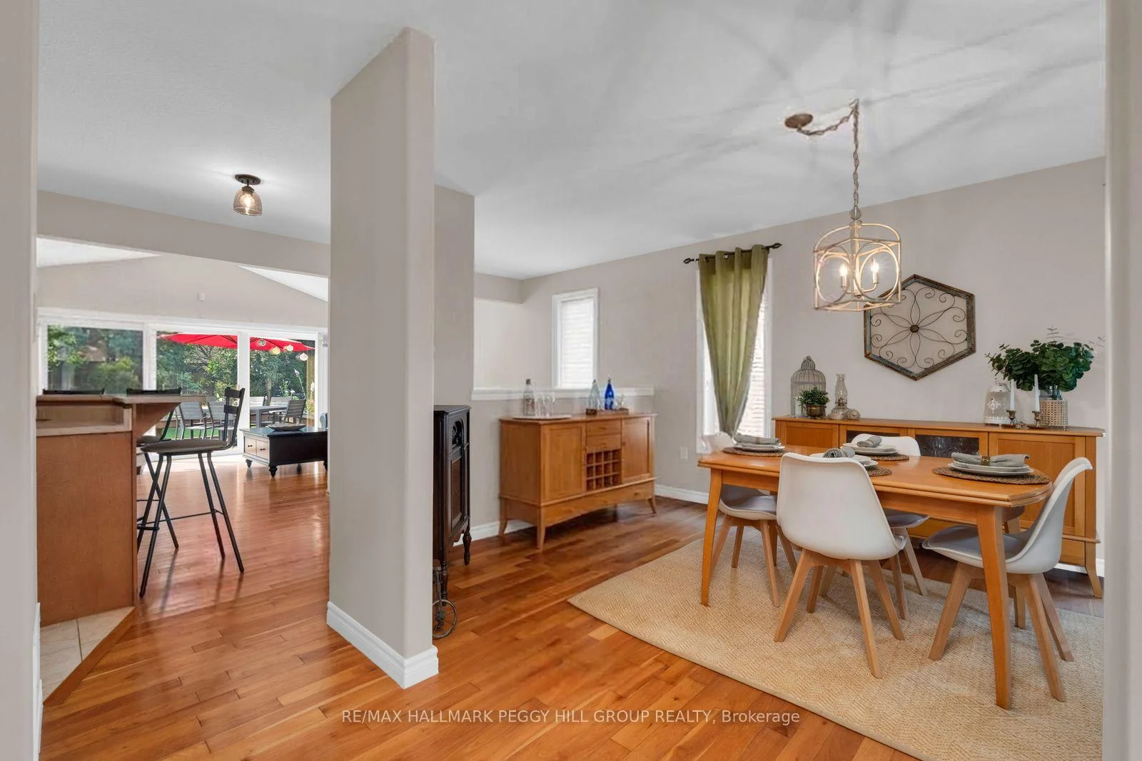 Photo 12 of 43 Nicklaus Drive, Barrie, East Bayfield — HOMEH