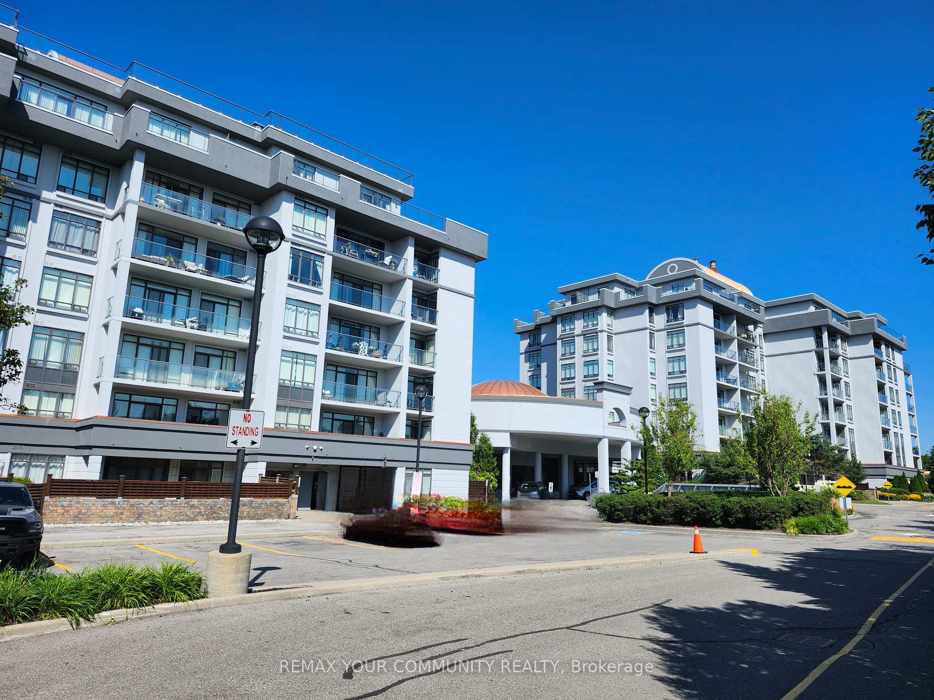 Front of Unit 112, 11121 Yonge Street