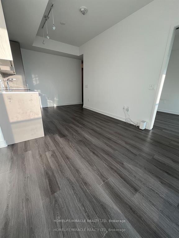 Photo 3 of Unit 2812, 3883 Quartz Road, Mississauga, City Centre — HOMEH