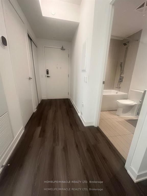 Photo 4 of Unit 2812, 3883 Quartz Road, Mississauga, City Centre — HOMEH