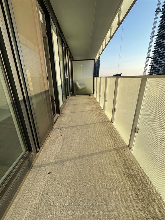 Photo 7 of Unit 2812, 3883 Quartz Road, Mississauga, City Centre — HOMEH