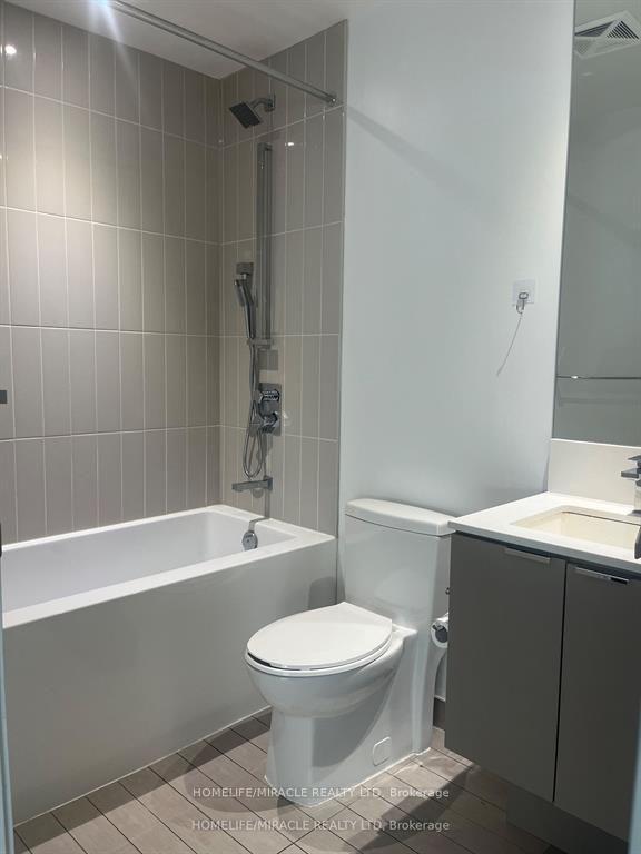 Photo 10 of Unit 2812, 3883 Quartz Road, Mississauga, City Centre — HOMEH