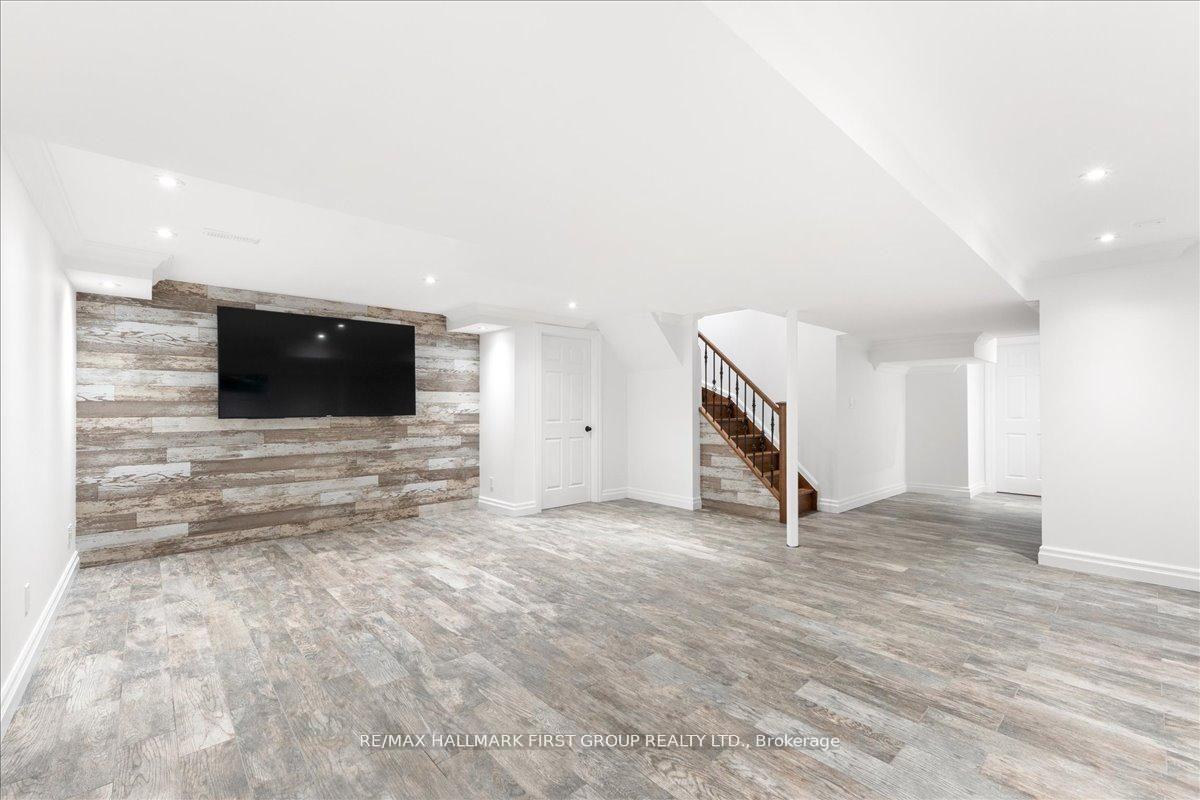 Photo 36 of 986 Mountcastle Crescent, Pickering, Liverpool — HOMEH