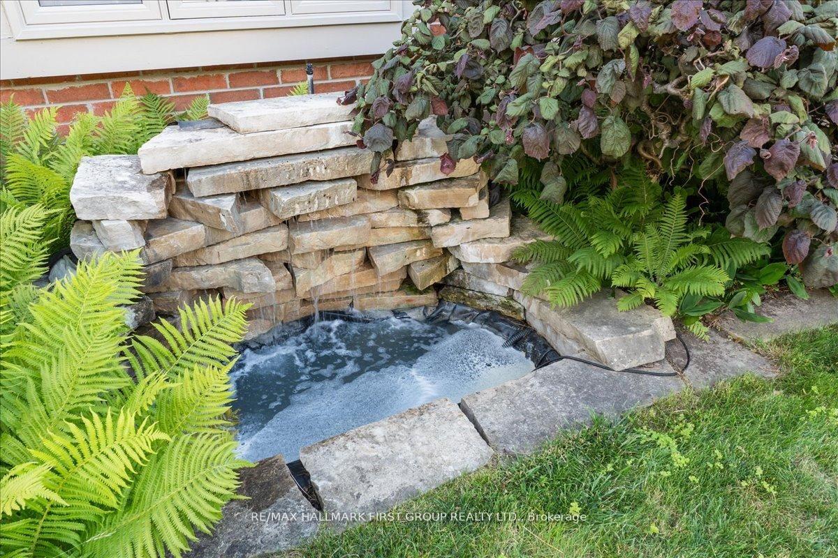 Photo 47 of 986 Mountcastle Crescent, Pickering, Liverpool — HOMEH