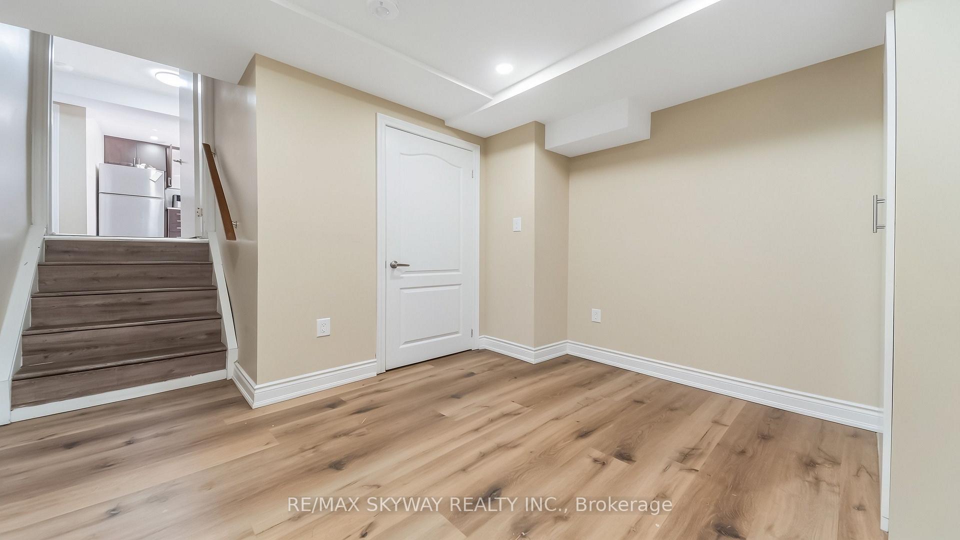 Photo 41 of 42 Newbury Drive, Kitchener, Forest Heights — HOMEH