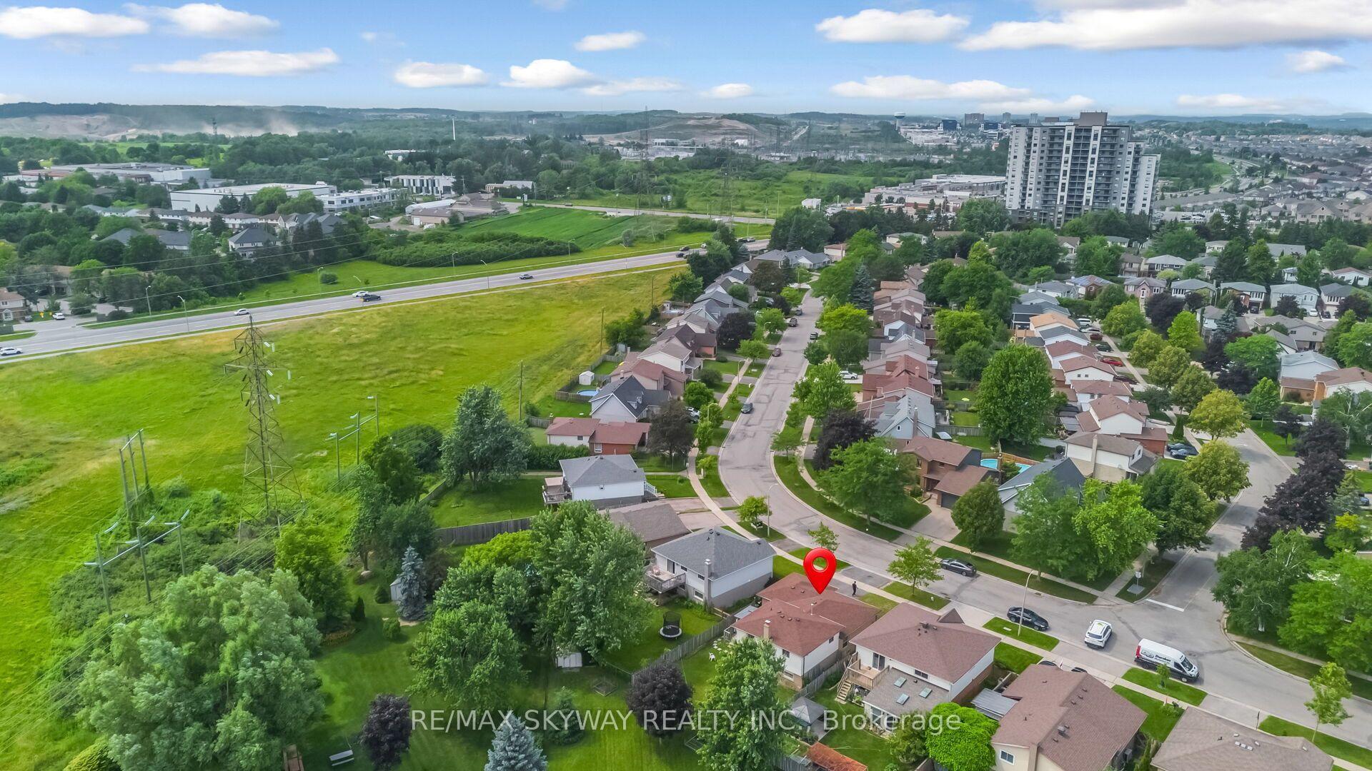 Photo 49 of 42 Newbury Drive, Kitchener, Forest Heights — HOMEH