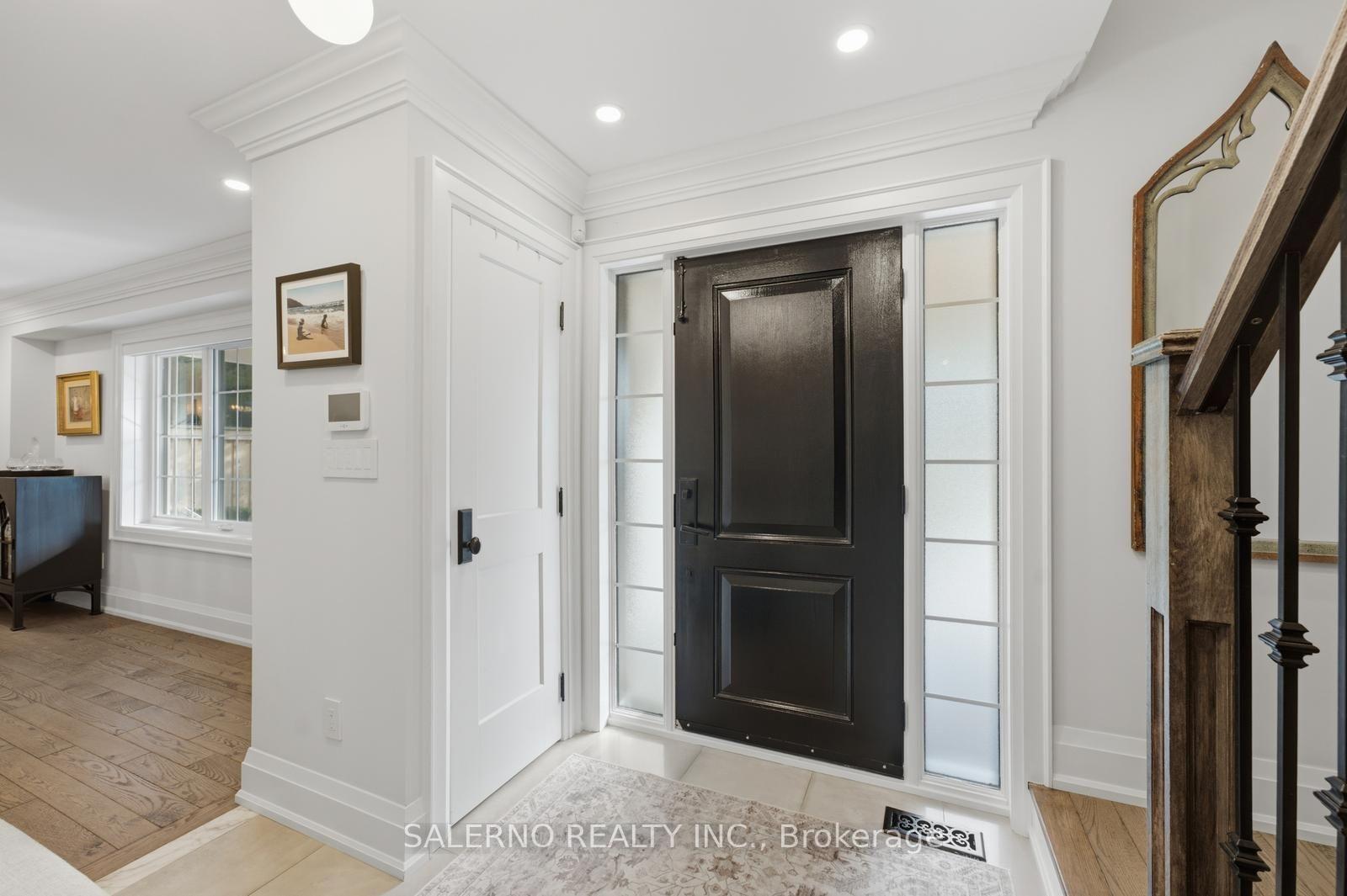 Photo 7 of 35 Sir Constantine Drive, Markham, Markham Village — HOMEH