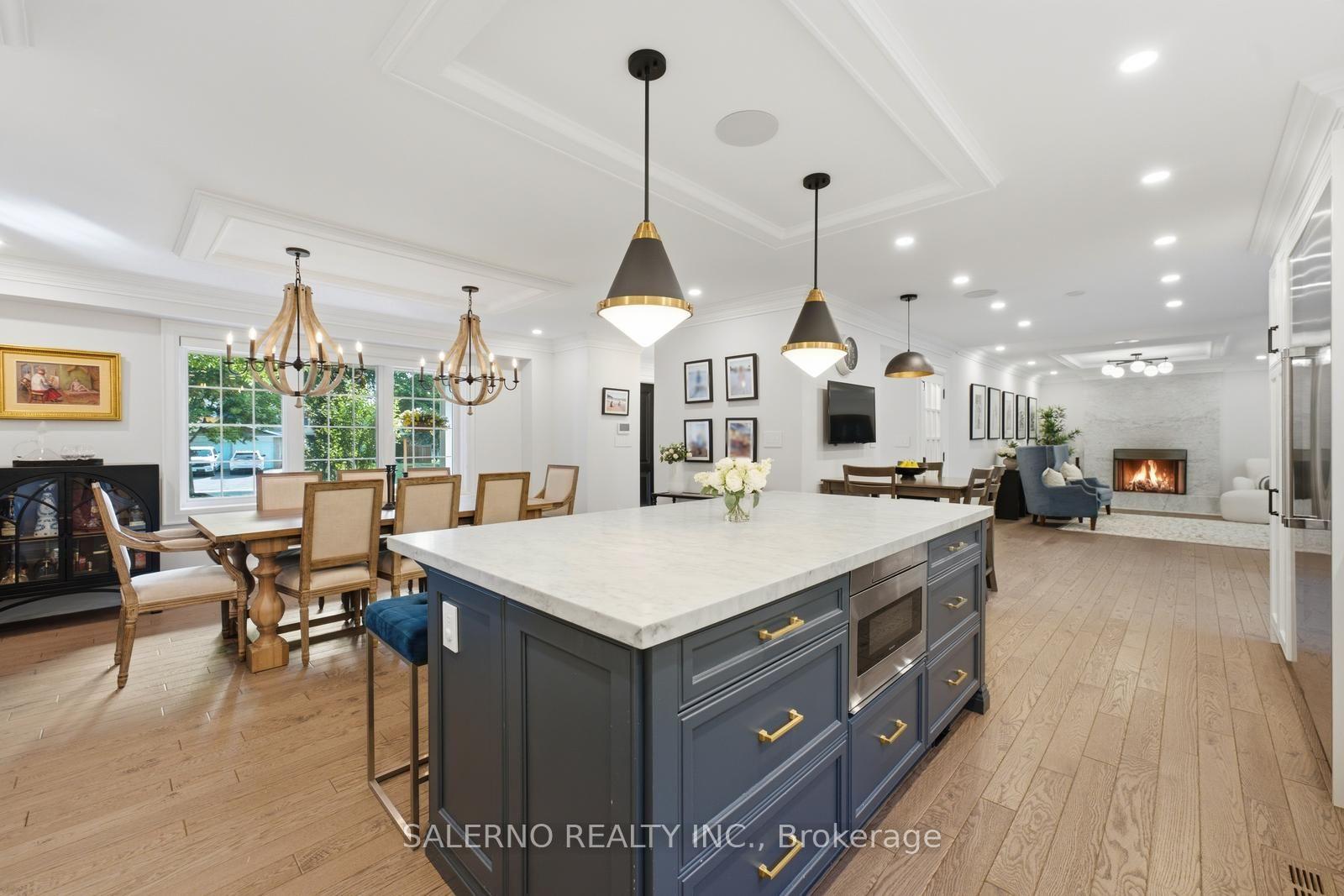 Photo 15 of 35 Sir Constantine Drive, Markham, Markham Village — HOMEH