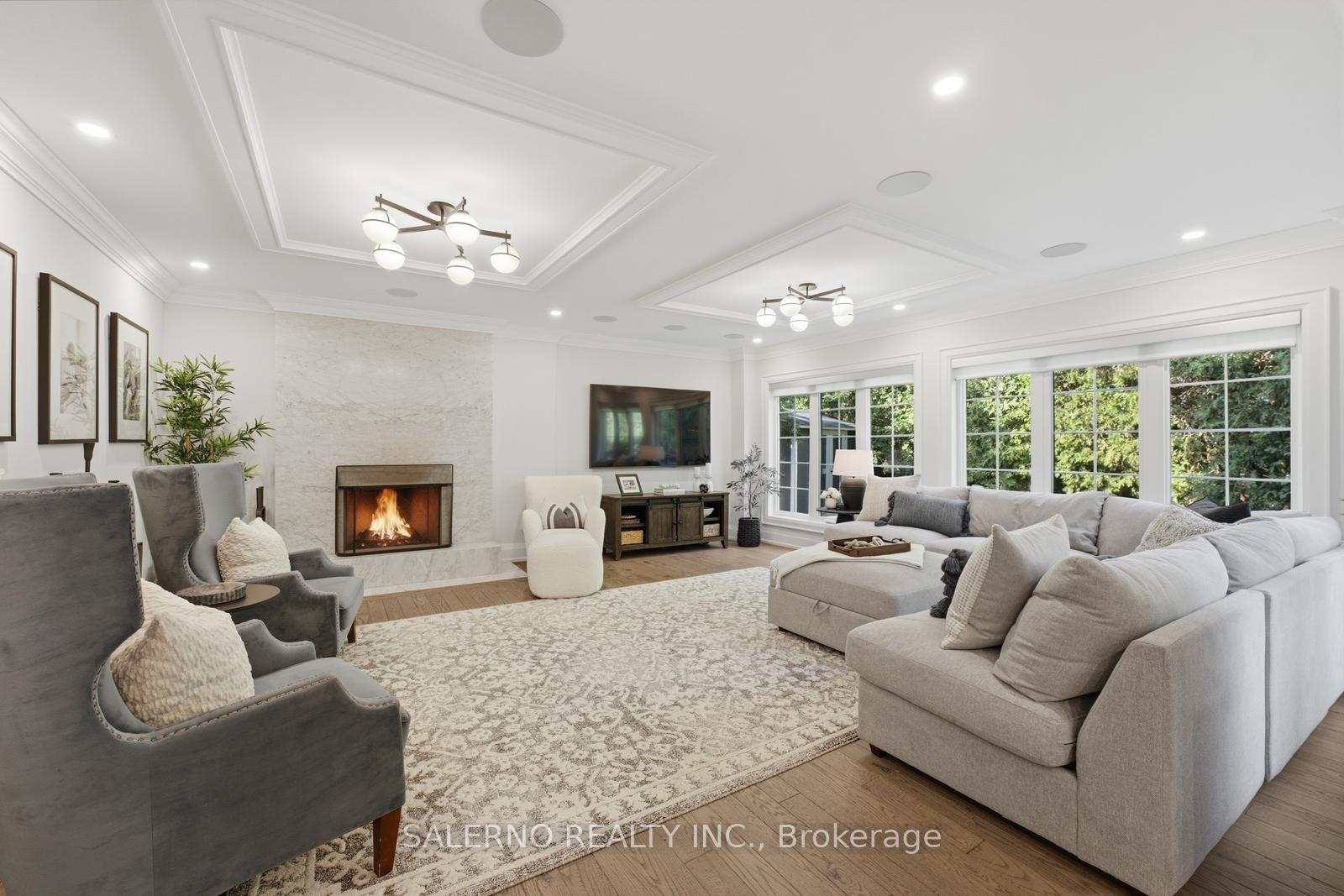 Photo 17 of 35 Sir Constantine Drive, Markham, Markham Village — HOMEH