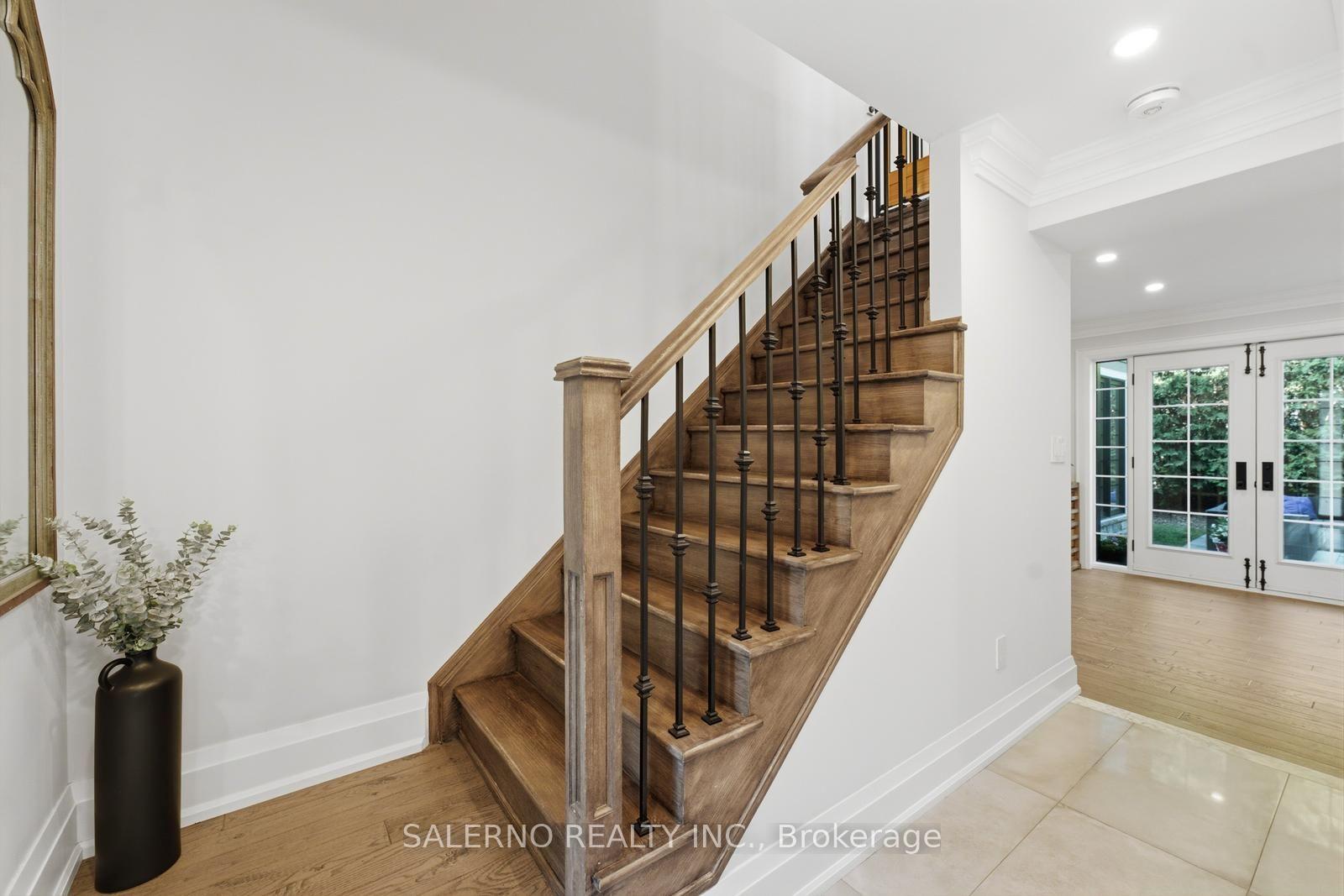 Photo 21 of 35 Sir Constantine Drive, Markham, Markham Village — HOMEH
