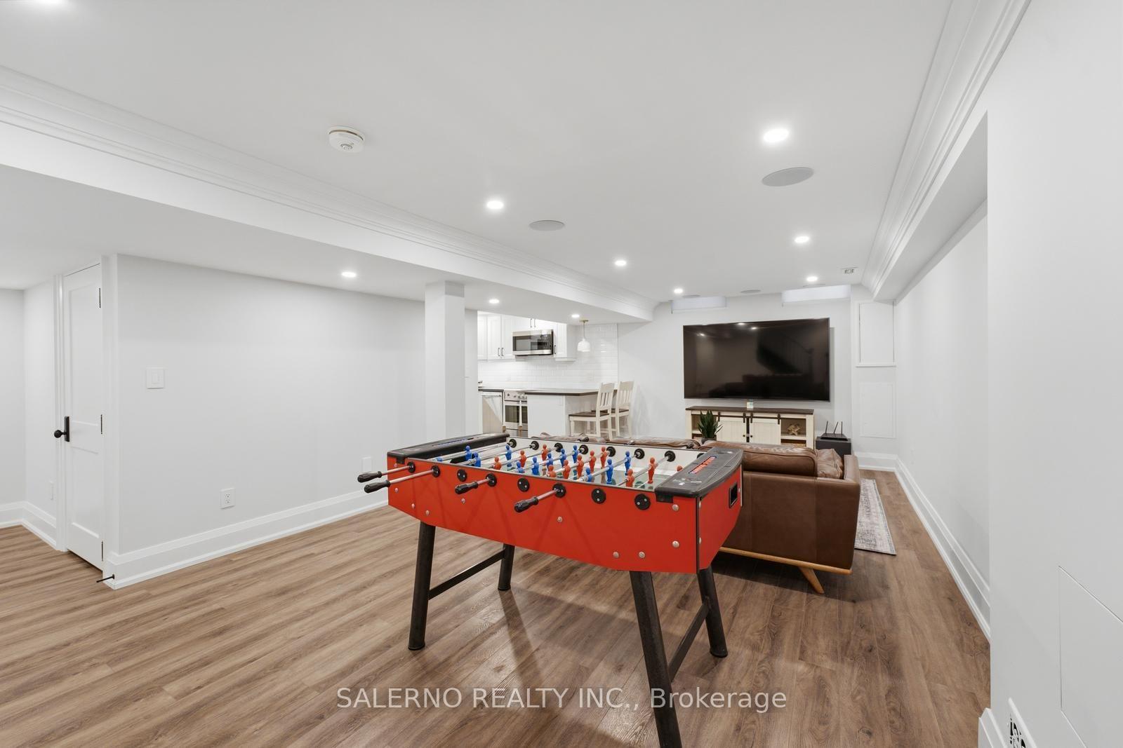 Photo 32 of 35 Sir Constantine Drive, Markham, Markham Village — HOMEH