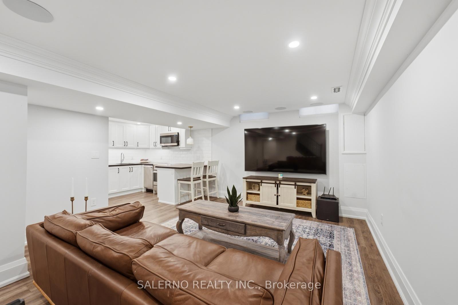 Photo 33 of 35 Sir Constantine Drive, Markham, Markham Village — HOMEH