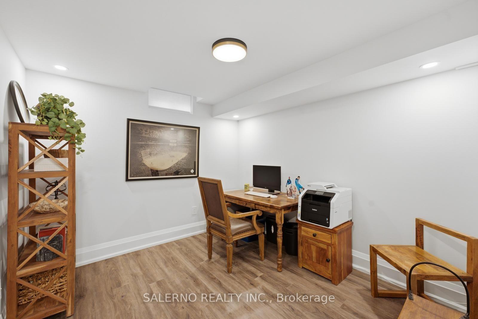 Photo 36 of 35 Sir Constantine Drive, Markham, Markham Village — HOMEH