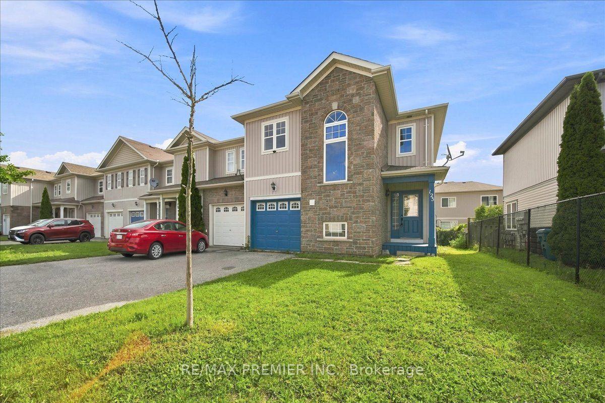 Front of Unit 125, 800 West Ridge Boulevard