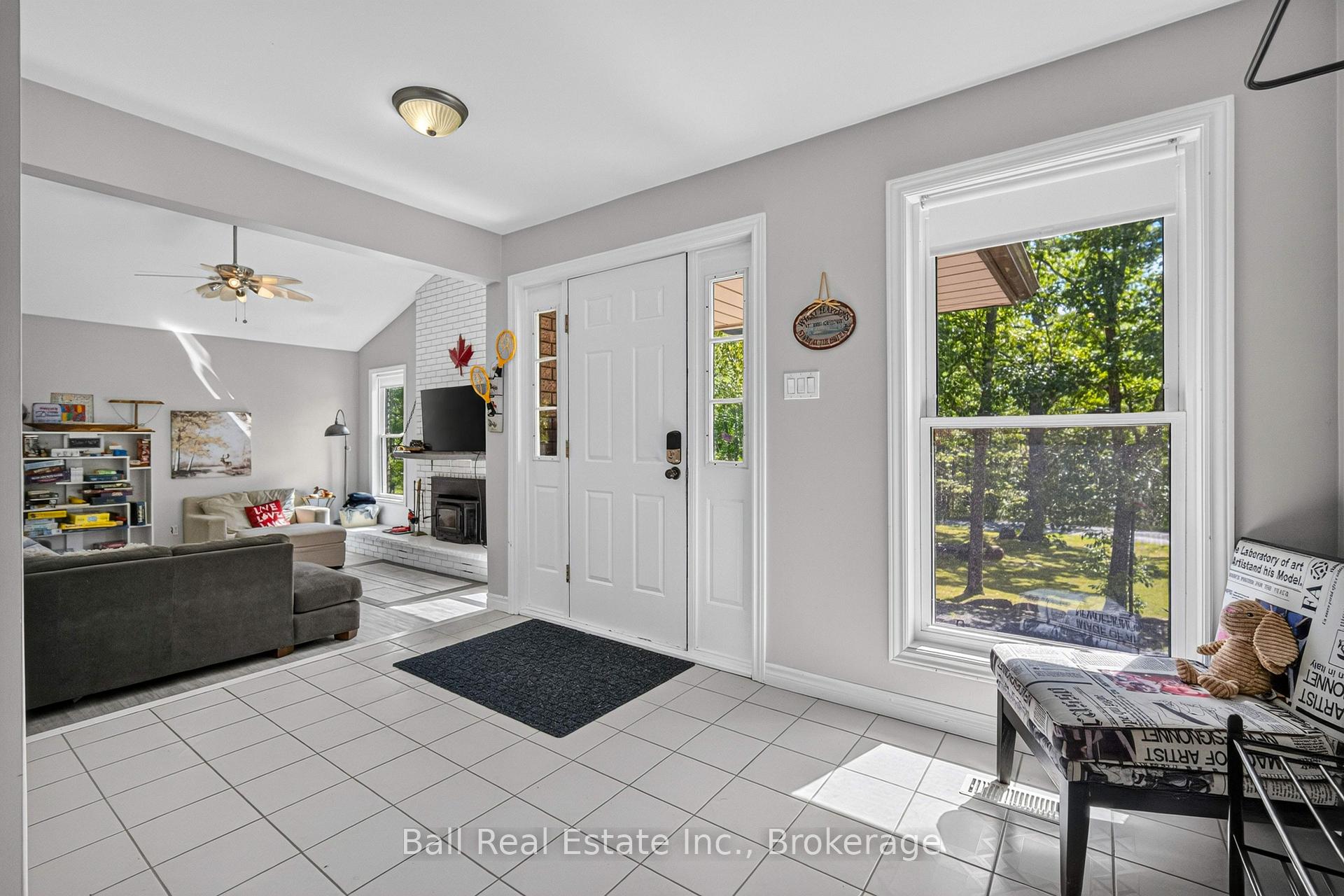 Photo 4 of 2331 Lakeside Drive, Douro-Dummer — HOMEH