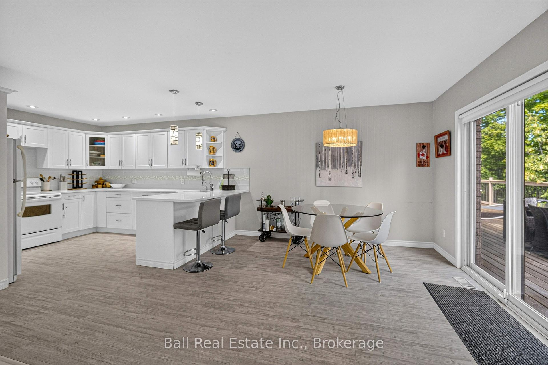 Photo 7 of 2331 Lakeside Drive, Douro-Dummer — HOMEH