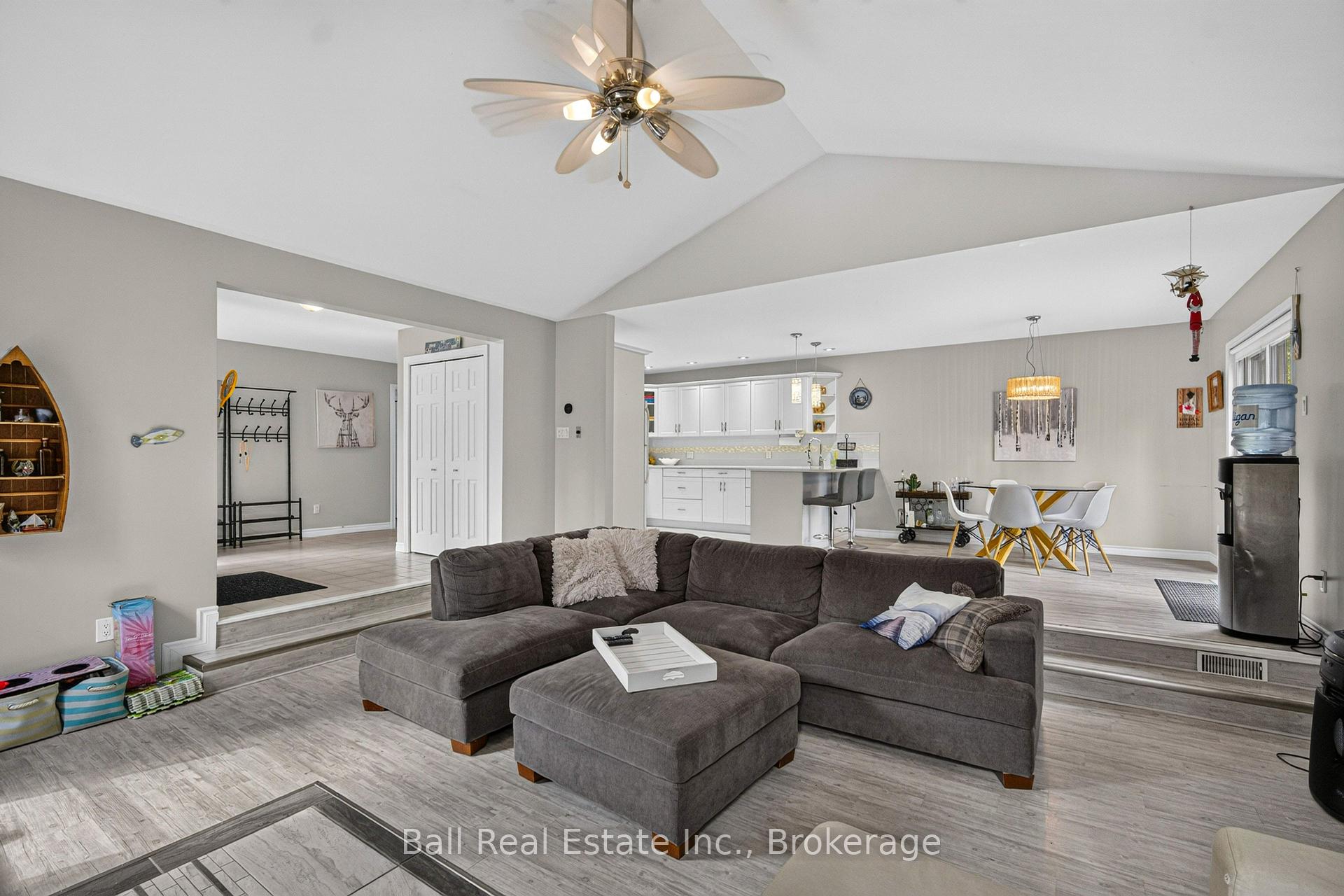 Photo 8 of 2331 Lakeside Drive, Douro-Dummer — HOMEH