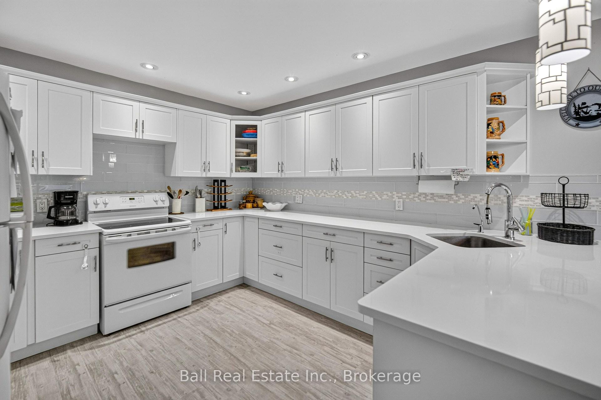 Photo 11 of 2331 Lakeside Drive, Douro-Dummer — HOMEH
