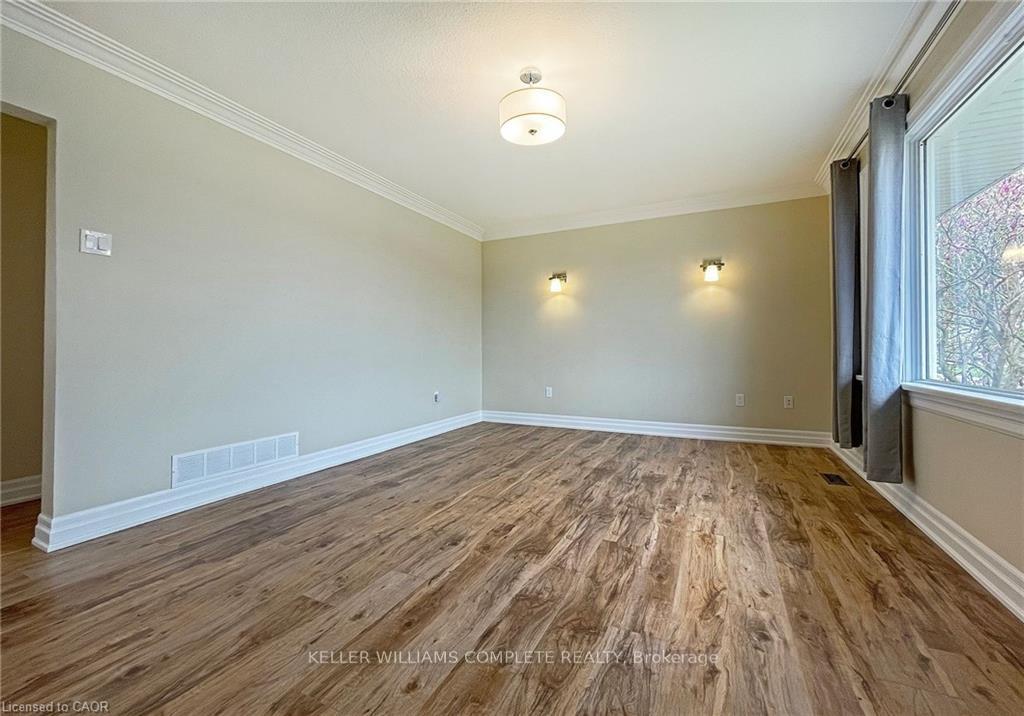 Photo 6 of Unit Upper, 6 Myrtle Avenue, St. Catharines, Lakeport — HOMEH