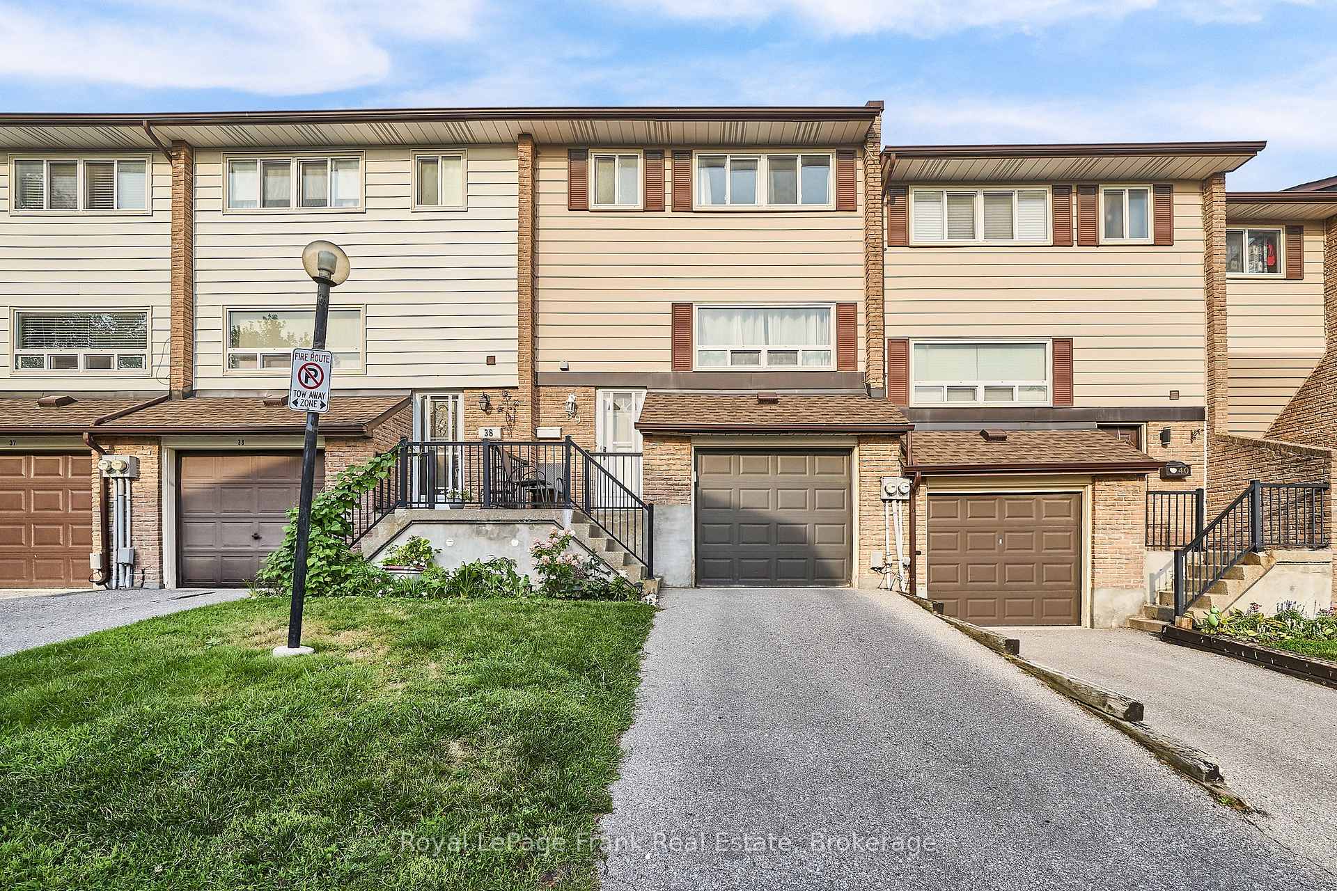 Photo 1 of Unit 39, 321 Blackthorn Street, Oshawa, Eastdale — HOMEH