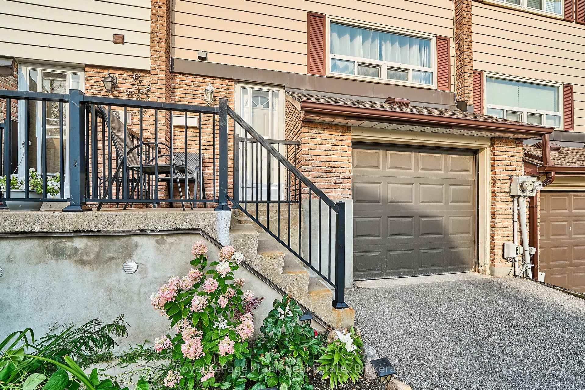 Photo 2 of Unit 39, 321 Blackthorn Street, Oshawa, Eastdale — HOMEH