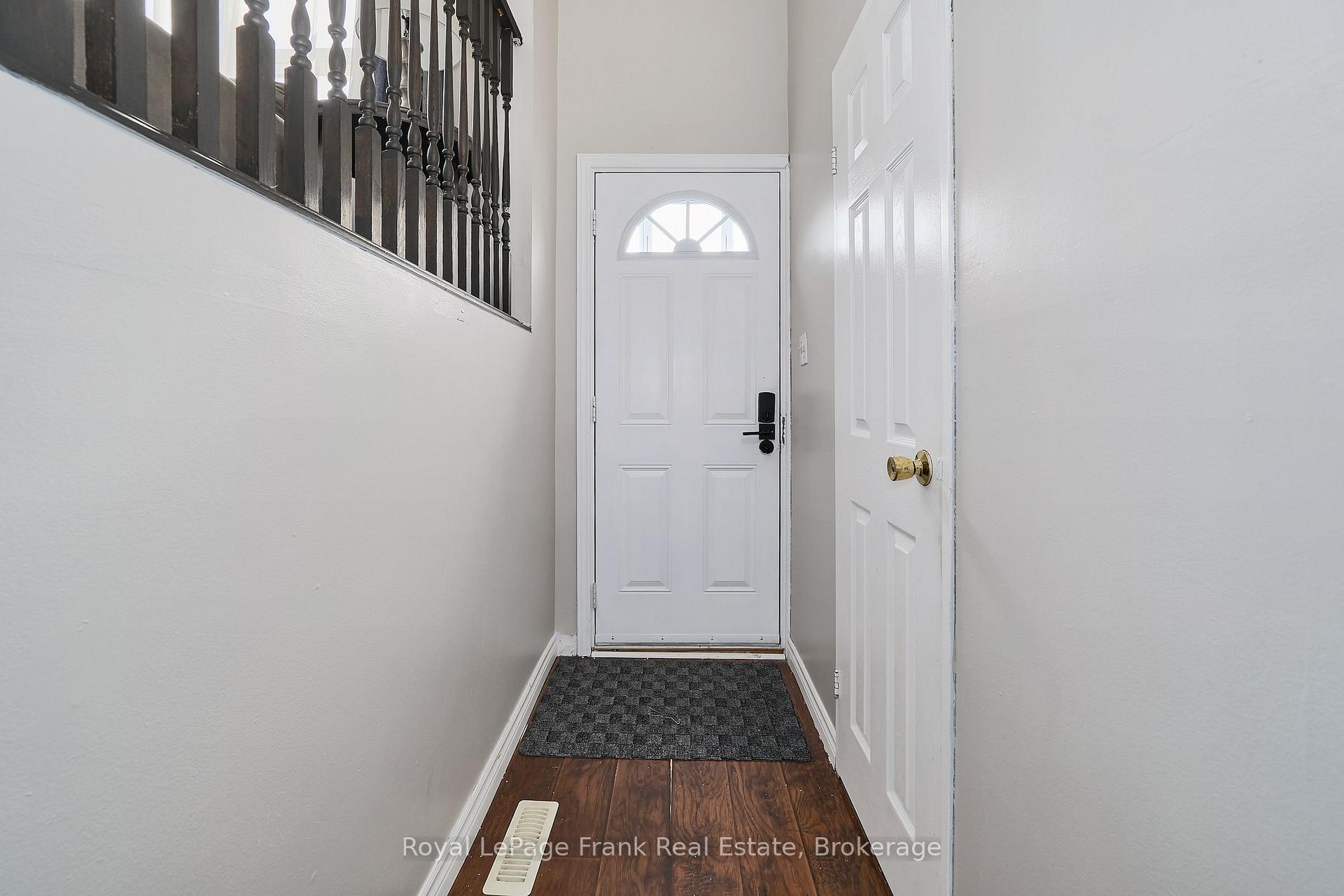 Photo 3 of Unit 39, 321 Blackthorn Street, Oshawa, Eastdale — HOMEH