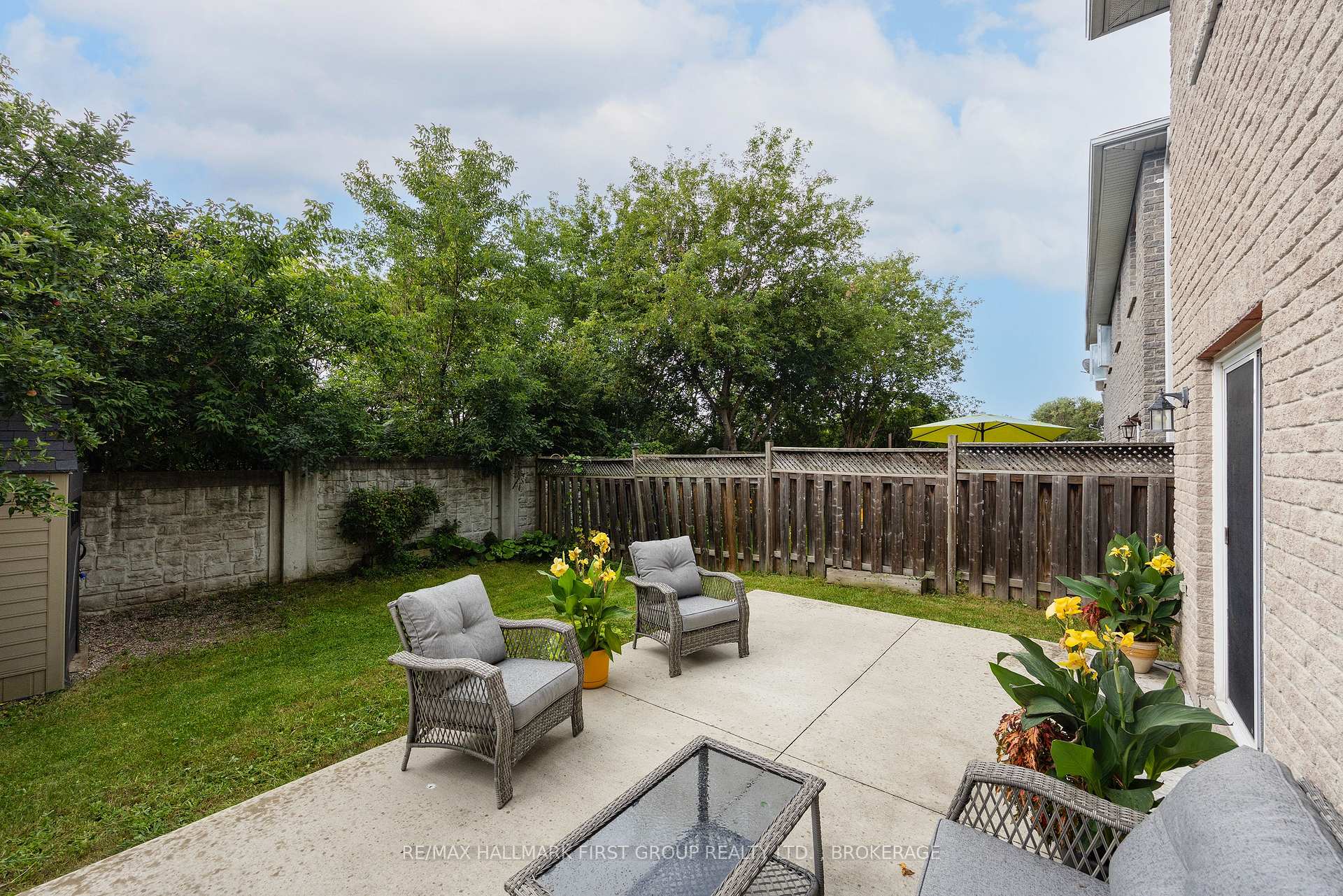 Photo 3 of 96 Briceland Street, Kingston, Rideau — HOMEH