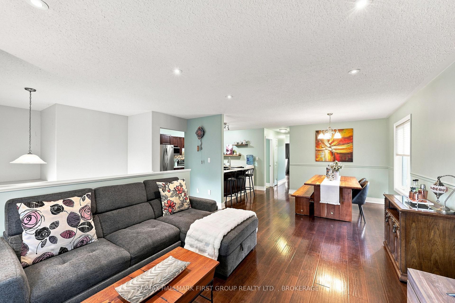 Photo 6 of 96 Briceland Street, Kingston, Rideau — HOMEH