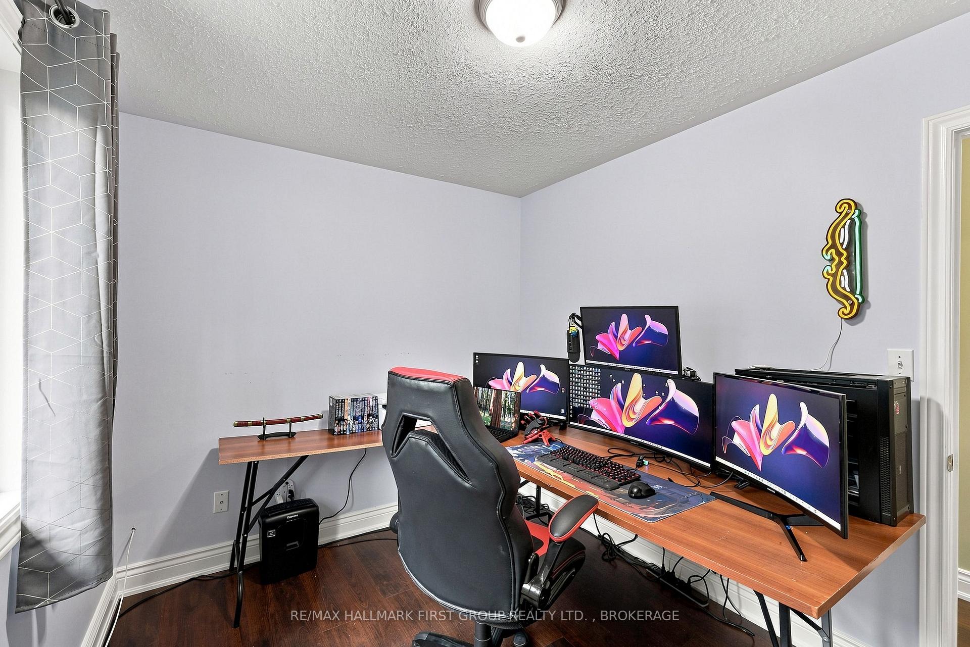 Photo 25 of 96 Briceland Street, Kingston, Rideau — HOMEH