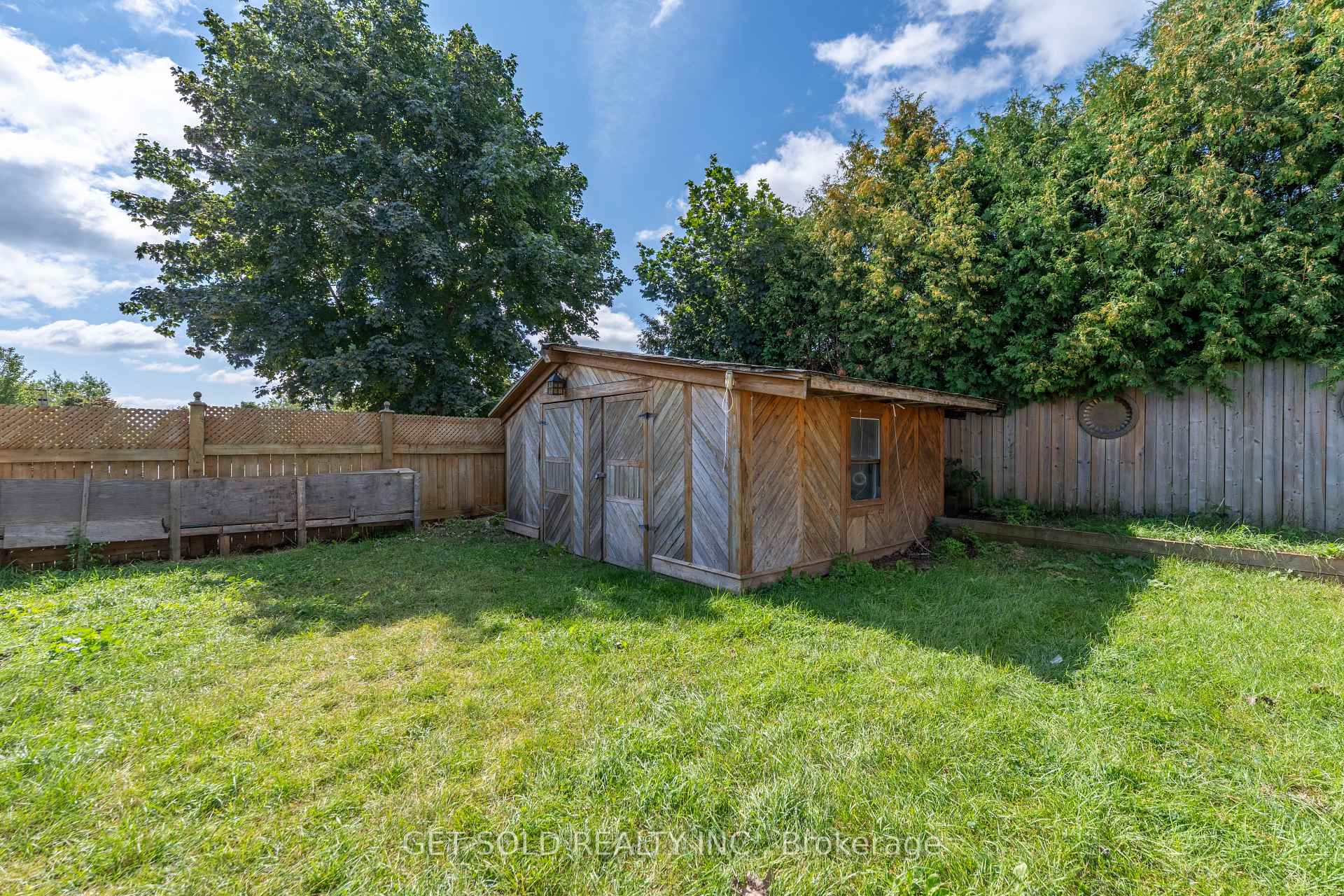 Photo 29 of 12 Vimy Street, Halton Hills, Acton — HOMEH